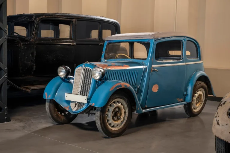 Škoda 215