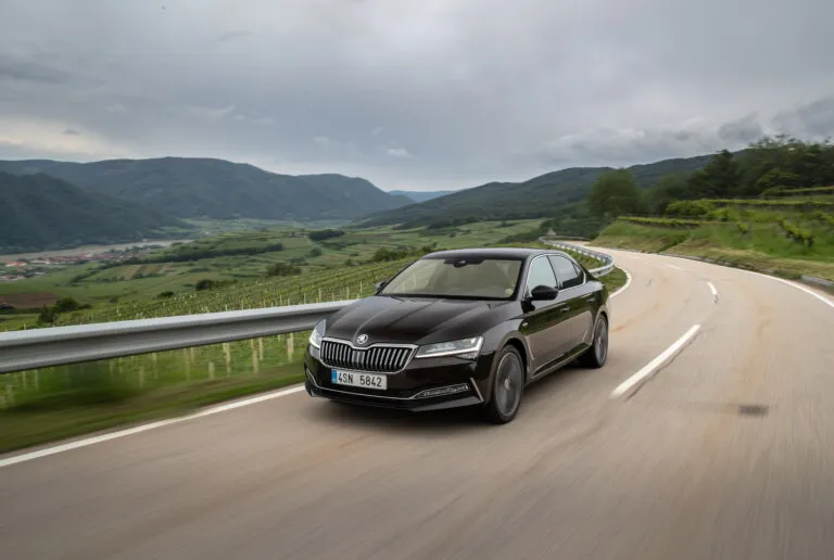 Škoda Superb (2019)